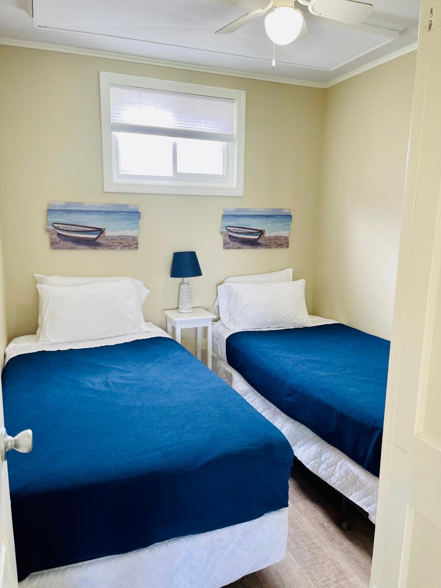 The Garlands Motel Dennisport Room photo